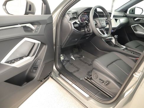 New 2025 Audi Q3 2.0T Premium image 14