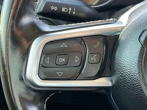 Used 2022 Jeep Gladiator Overland AWD/4WD image 15