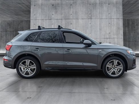 Used 2025 Audi Q5 2.0T Premium image 7