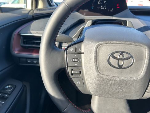 Used 2025 Toyota Prius Plug-In Hybrid w/ Limited Premium Package image 8