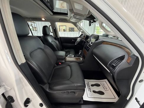 Used 2024 Nissan Armada SL w/ Captain's Chairs Package AWD/4WD image 48