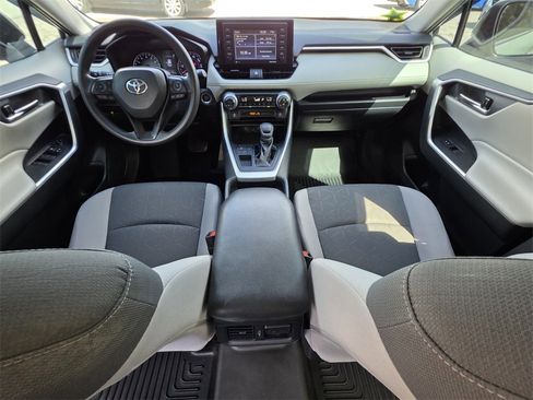 Certified 2020 Toyota RAV4 XLE image 4