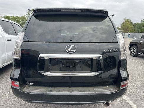 Used 2017 Lexus GX 460 image 3