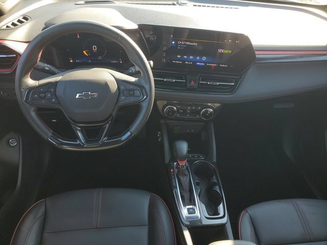 Used 2025 Chevrolet TrailBlazer RS w/ Convenience Package FWD image 13