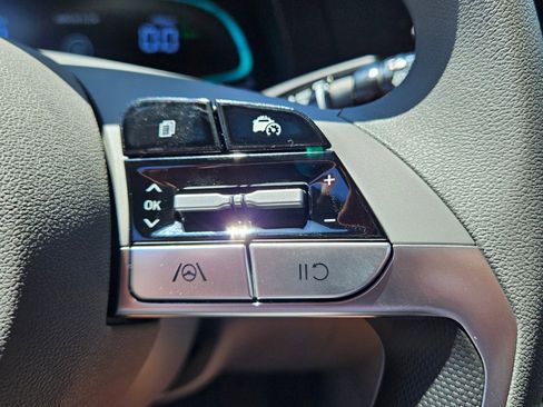 New 2025 Hyundai Elantra Hybrid FWD image 24