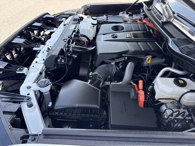 Used 2025 Toyota Tundra TRD Pro AWD/4WD image 43