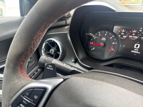 Used 2018 Chevrolet Camaro ZL1 RWD image 43