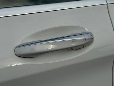 Used 2021 Mercedes-Benz C 300 4MATIC Sedan image 15