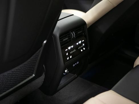 New 2026 Porsche Cayenne image 29