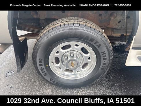 Used 2000 Chevrolet Silverado 2500 LS RWD image 9