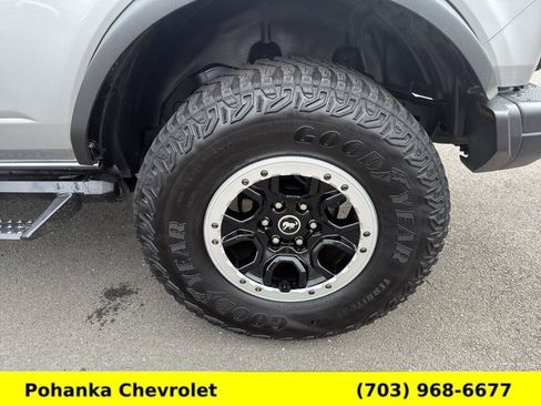 Used 2023 Ford Bronco Badlands w/ Sasquatch Package AWD/4WD image 25