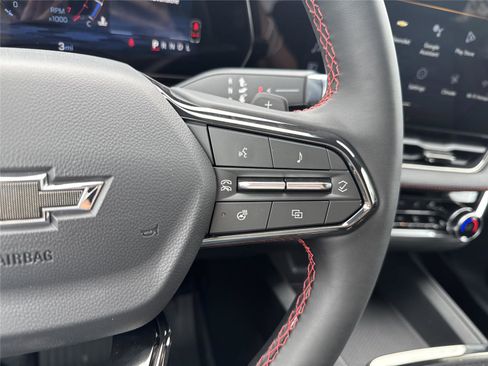 New 2026 Chevrolet Equinox RS w/ Convenience Package III FWD image 26