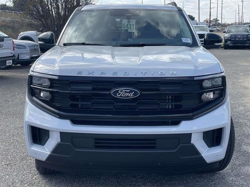 New 2025 Ford Expedition Max Active image 8