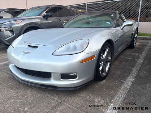 Used 2012 Chevrolet Corvette Grand Sport w/ 3LT Preferred Equipment Group RWD image 2
