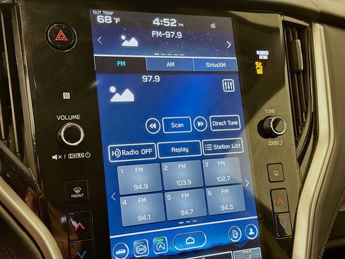 Used 2025 Subaru Outback Premium image 21