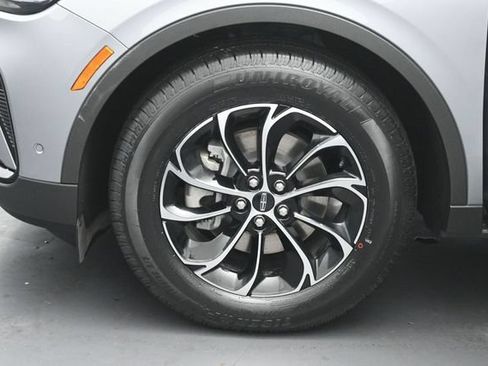 Certified 2024 Lincoln Nautilus Premier w/ Equipment Group 102A AWD/4WD image 36