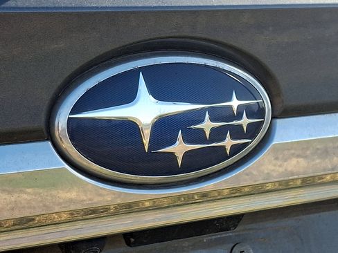 Used 2023 Subaru Ascent Touring image 5