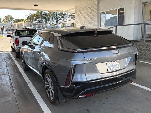Used 2023 Cadillac Lyriq 2WD image 5