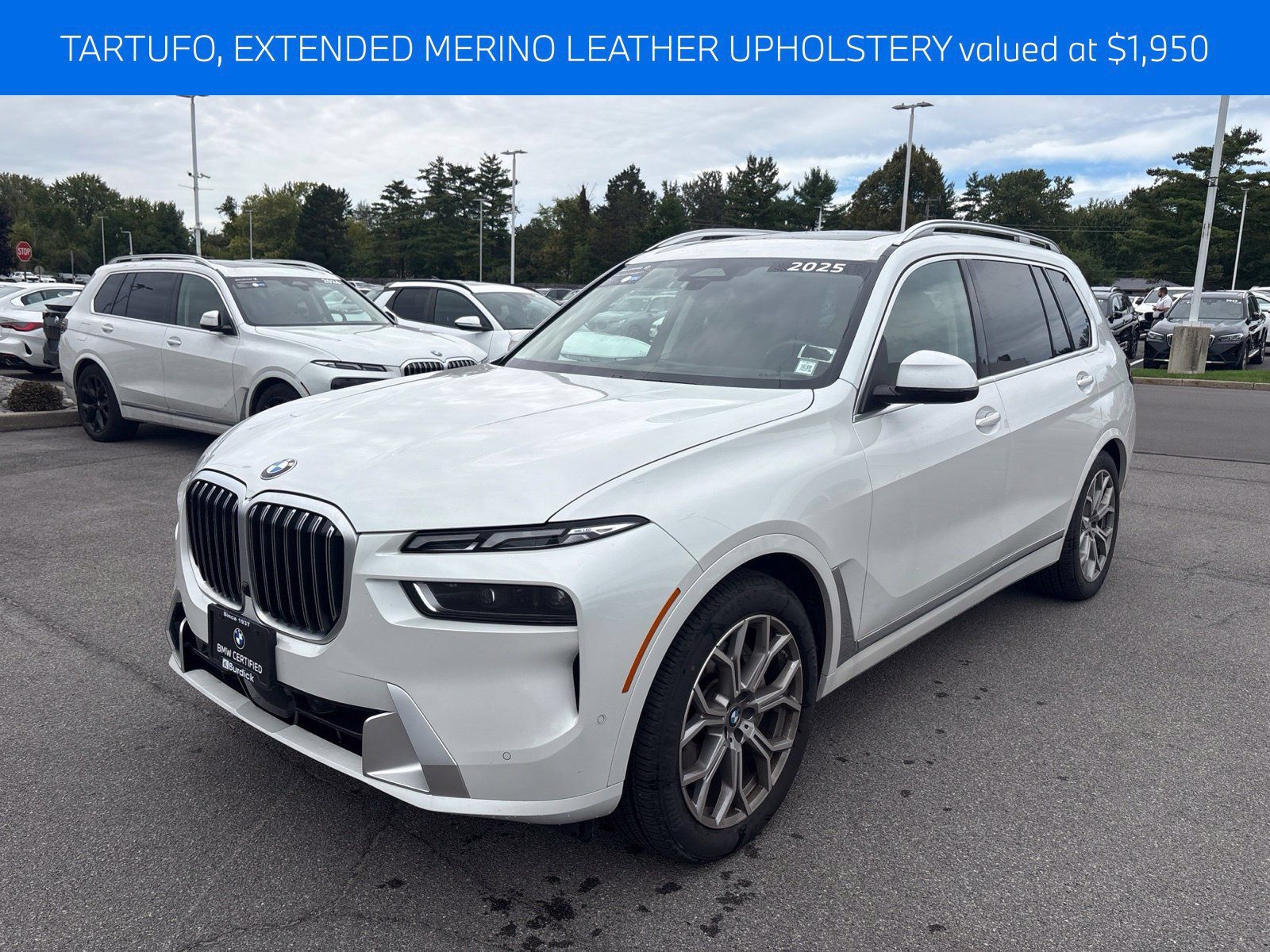 Certified 2025 BMW X7 xDrive40i w/ Premium Package AWD/4WD image 2
