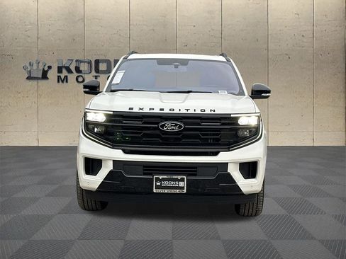 New 2025 Ford Expedition Platinum w/ Stealth Performance Package image 3