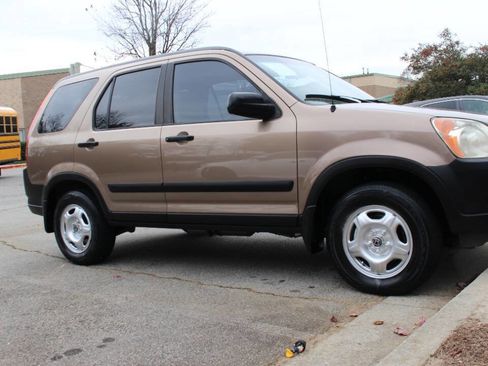 Used 2003 Honda CR-V LX image 10