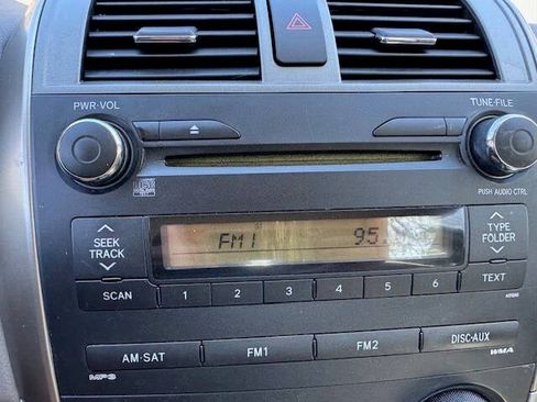 Used 2010 Toyota Corolla LE image 35