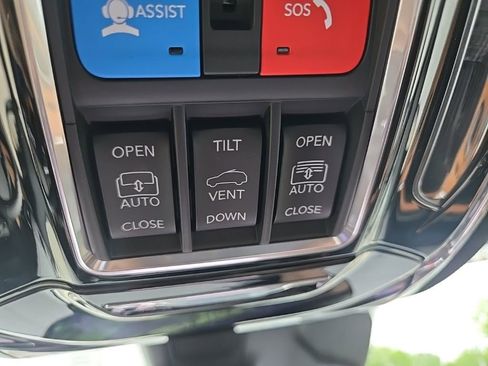 Used 2022 Jeep Grand Cherokee Summit AWD/4WD image 78