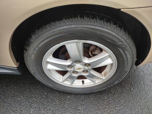 Used 2005 Chevrolet Malibu LS FWD image 30