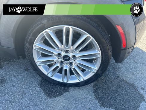 Used 2015 MINI Cooper 2-Door Hardtop image 11