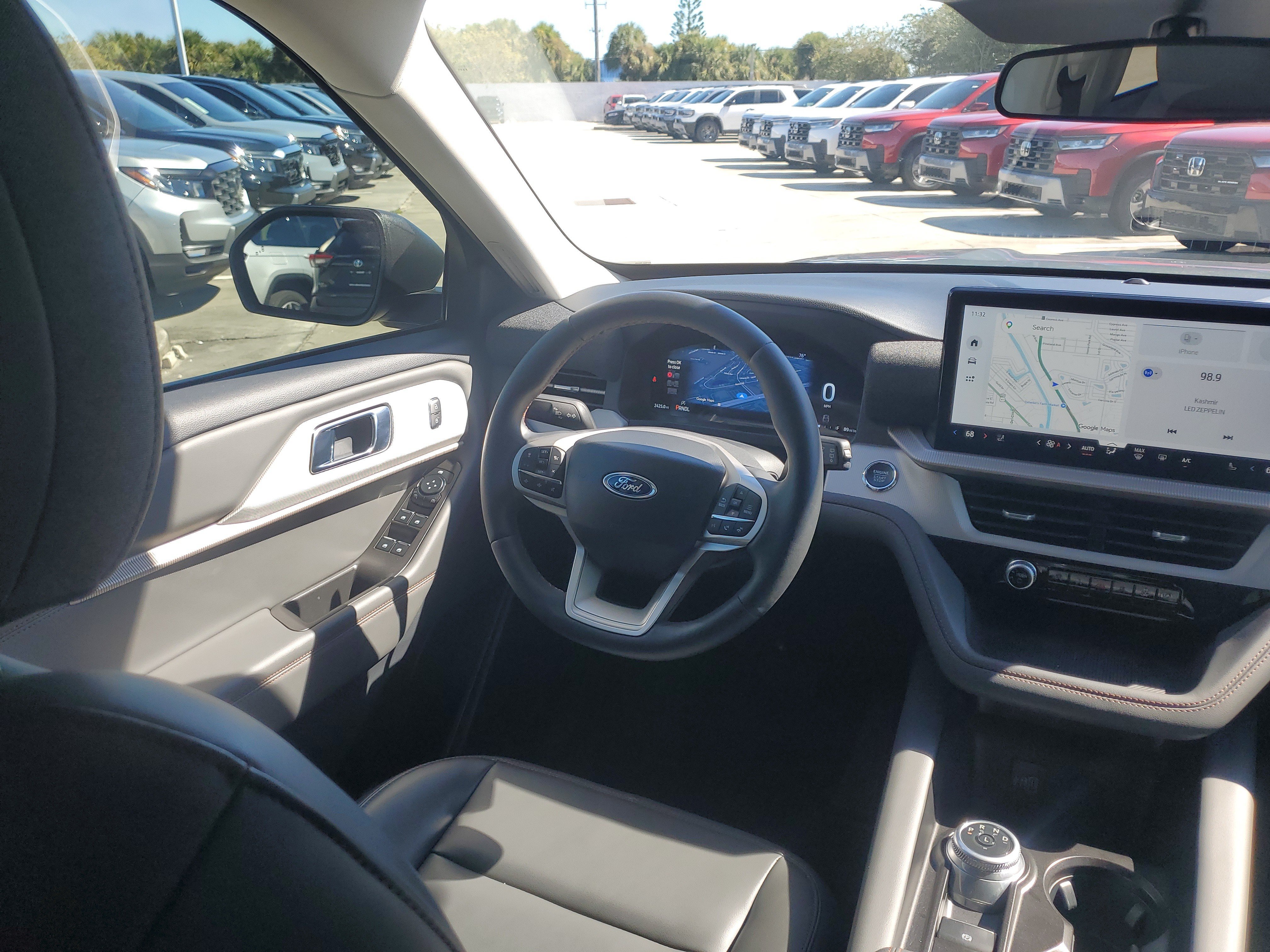 Used 2026 Ford Explorer Active w/ Active Comfort Package RWD image 18