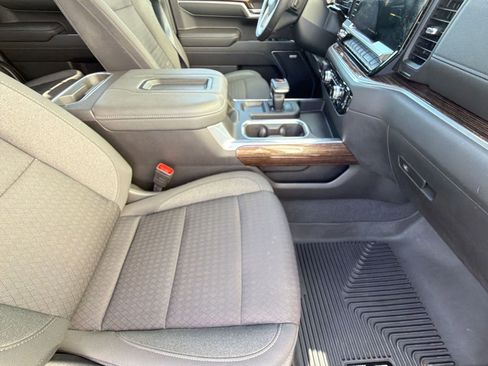 Used 2022 GMC Sierra 1500 Elevation w/ Preferred Package image 35