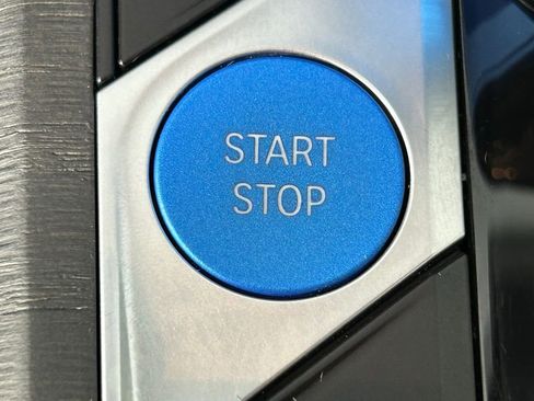 Used 2023 BMW i4 eDrive35 w/ Premium Package image 28