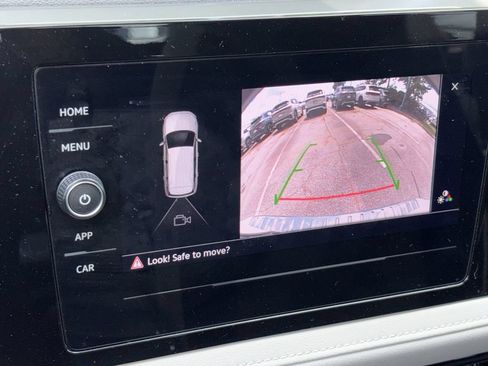 Certified 2025 Volkswagen Taos S FWD image 4