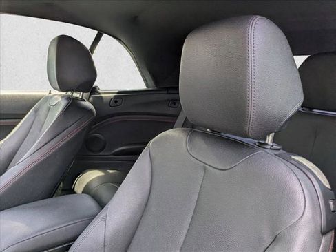 Used 2018 BMW 230i Convertible RWD image 4