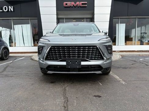 New 2026 Buick Enclave Avenir w/ Super Cruise Package image 4