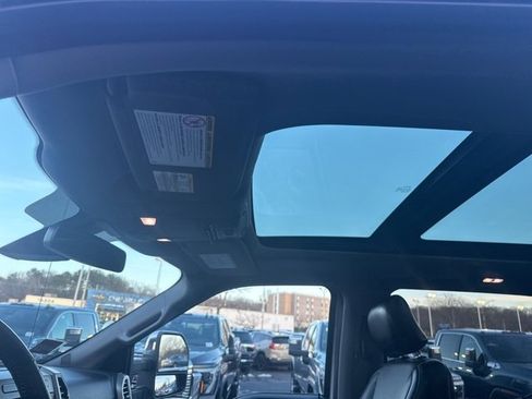 Used 2017 Ford F350 Lariat image 17