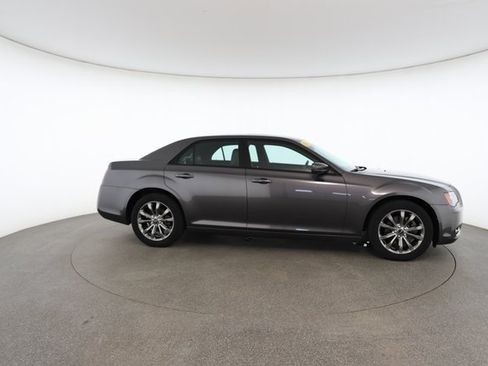 Used 2014 Chrysler 300 S image 23