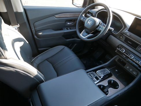 New 2026 Honda Pilot Elite image 9