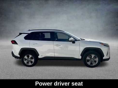 Used 2024 Toyota RAV4 XLE image 6