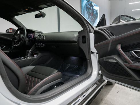 Used 2020 Audi R8 V10 performance AWD/4WD image 32