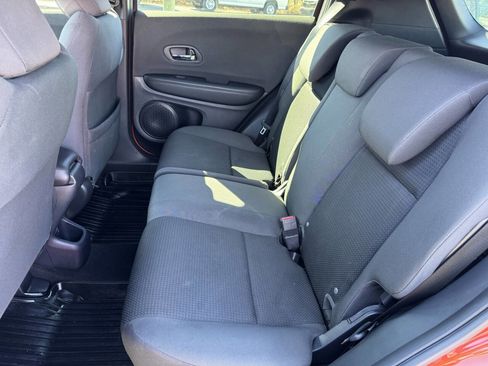 Used 2020 Honda HR-V Sport image 12