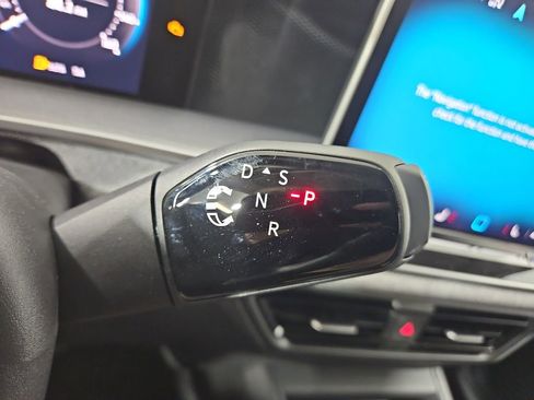 New 2025 Volkswagen Tiguan S image 23