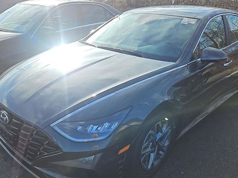 Used 2022 Hyundai Sonata SEL w/ Convenience Package image 2