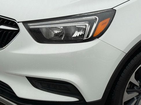 Used 2021 Buick Encore Preferred image 9