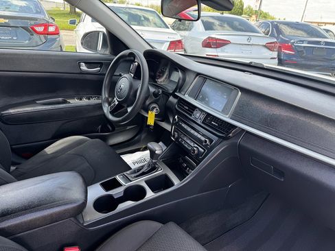 Used 2019 Kia Optima LX FWD image 13