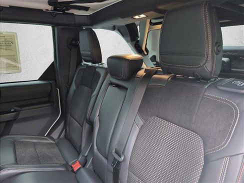 Used 2024 Ford Bronco Raptor w/ Interior Carbon Fiber Pack 6 AWD/4WD image 18
