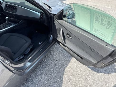 Used 2008 BMW Z4 3.0i RWD image 11