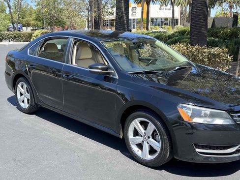 Used 2014 Volkswagen Passat 1.8T SE FWD image 20