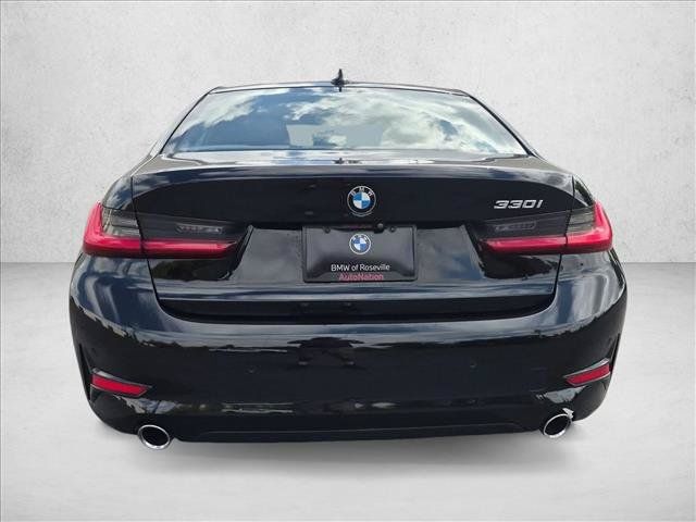 Used 2020 BMW 330i Sedan w/ Premium Package RWD image 7