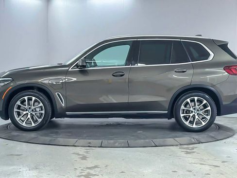 Used 2023 BMW X5 xDrive45e w/ Climate Comfort Package image 5